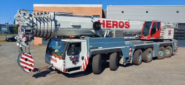 LIEBHERR LTM 1230-5.2